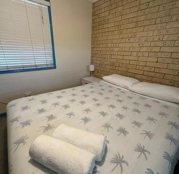 汽车旅馆  Coolum Budget Accommodation