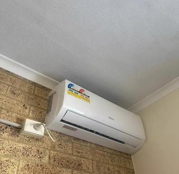 汽车旅馆  Coolum Budget Accommodation