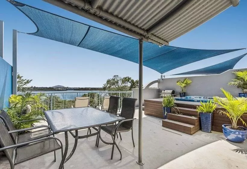 Reflections Holiday Apartments