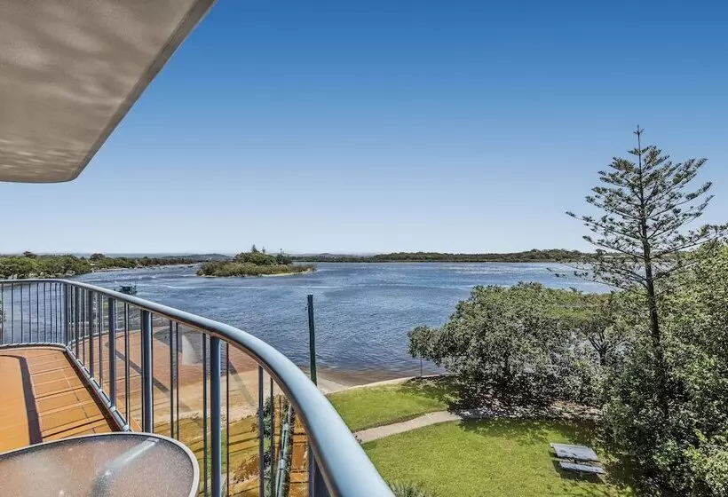 Reflections Holiday Apartments