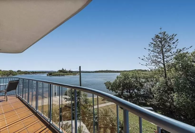 Reflections Holiday Apartments