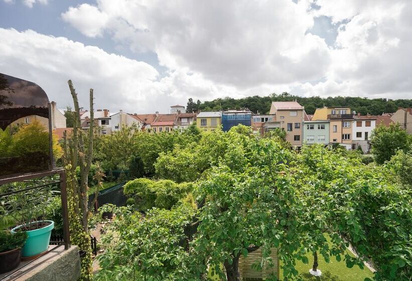 Отель čajkovskij Apartments