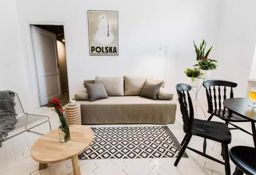 Hotelli Apartamenty Browar Perła   Free Parking