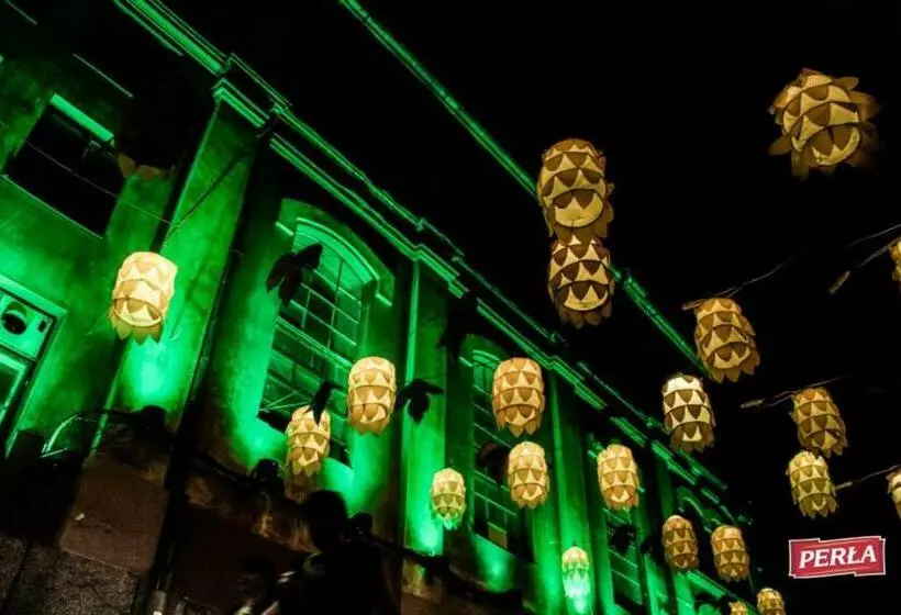 Hotelli Apartamenty Browar Perła   Free Parking