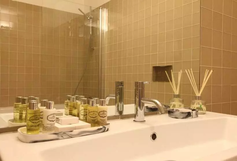 هتل New Oporto Apartments   Cardosas