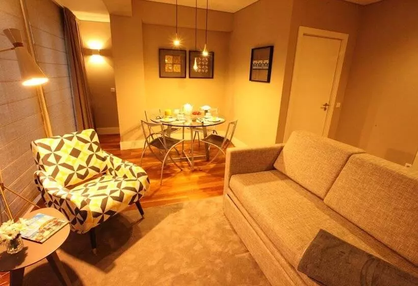 هتل New Oporto Apartments   Cardosas