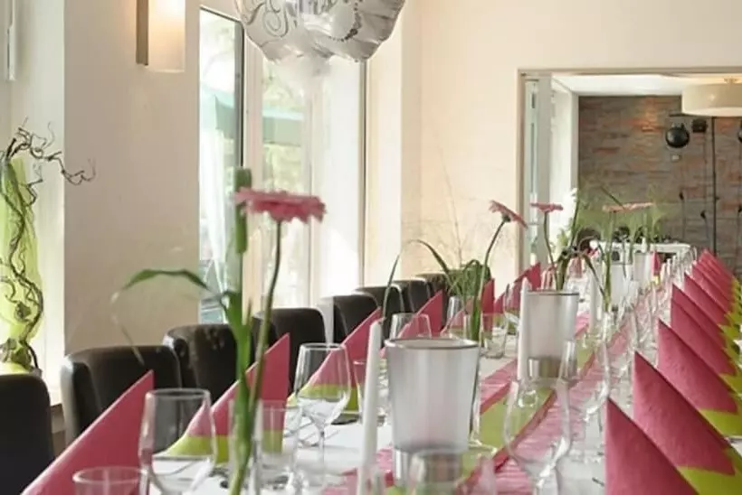 Hotelli Eifel Gasthof Kleefuß