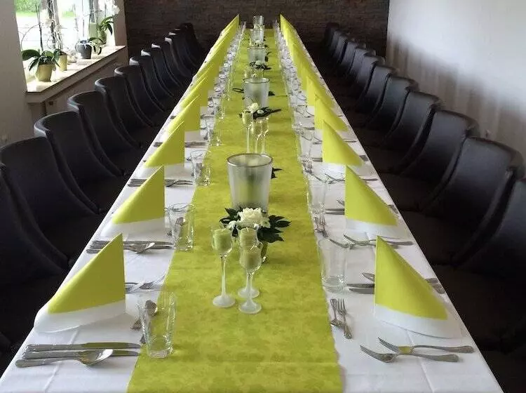 Hotelli Eifel Gasthof Kleefuß