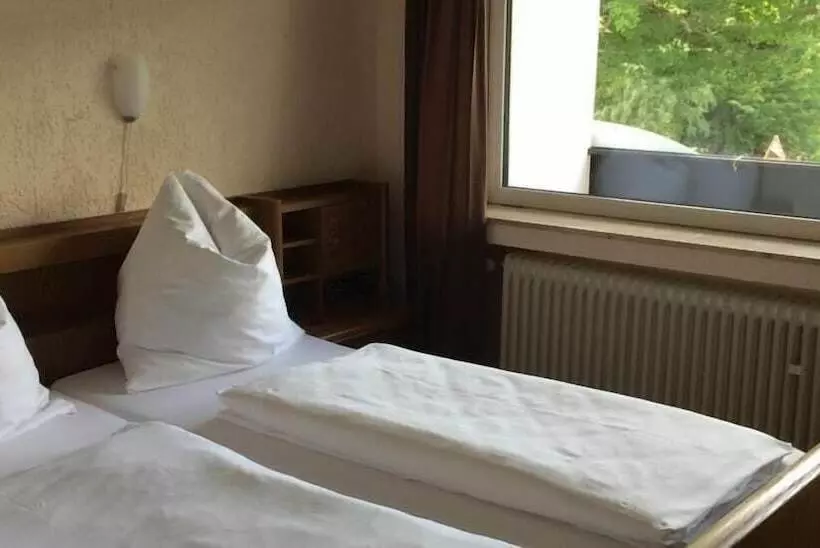 Hotelli Eifel Gasthof Kleefuß