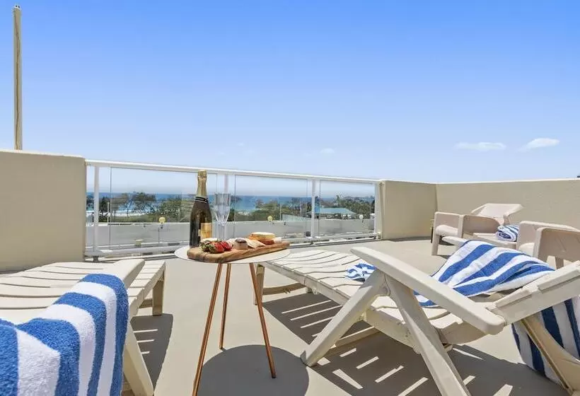 Burlington Holiday Apartments