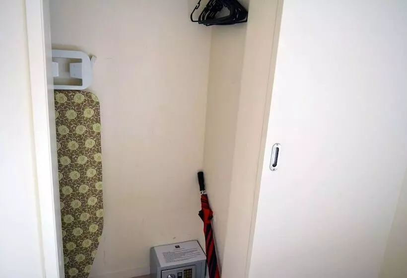 Coral Sands Apartments