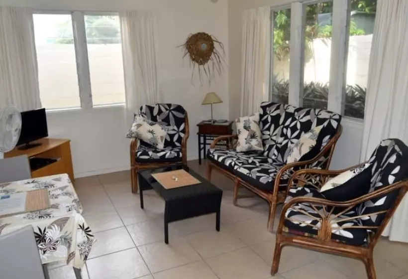 Coral Sands Apartments