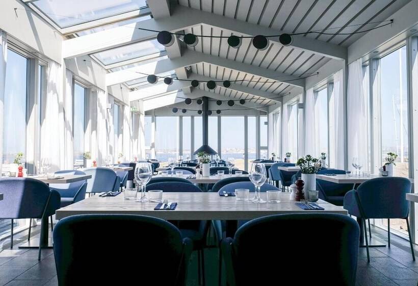 Gullmarsstrand Hotell & Konferens