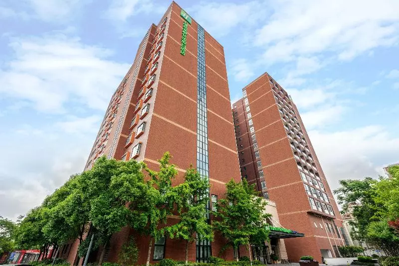 Hotel Holiday Inn Express Shanghai New Jinqiao, An Ihg