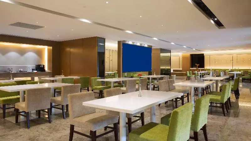 Hotel Holiday Inn Express Shanghai New Jinqiao, An Ihg