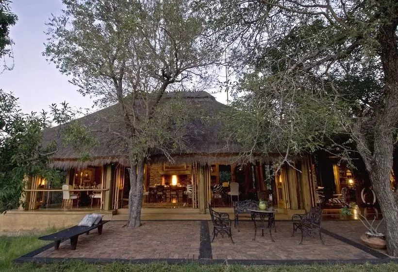 هتل Jabulani Safari