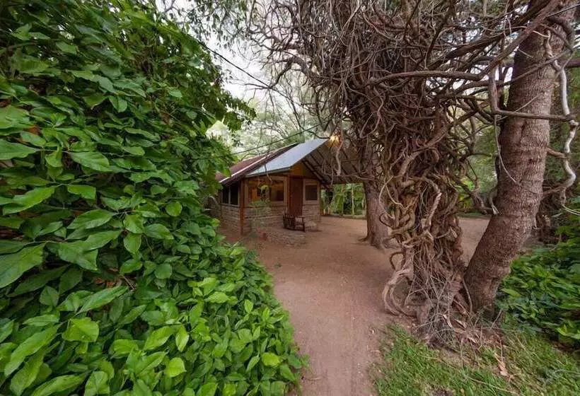 호텔 Kunene River Lodge