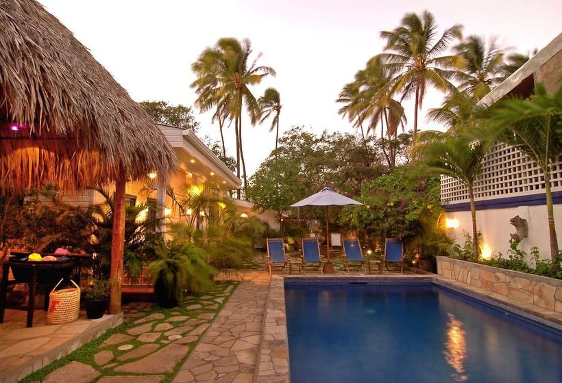 هتل La Posada Azul