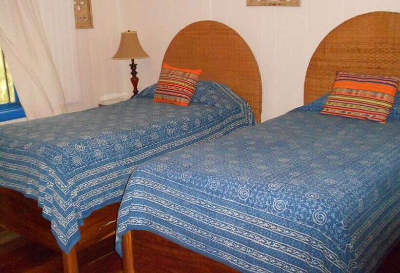 هتل La Posada Azul