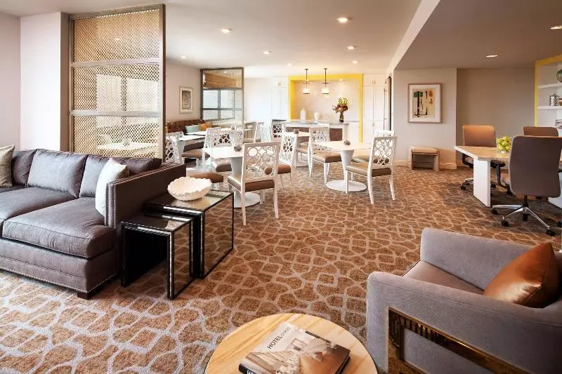 هتل Sheraton Mckinney