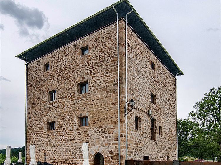 酒店 Torre Zumeltzegi