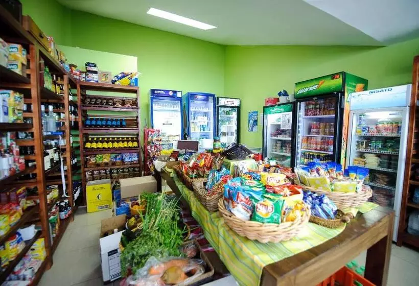 Marina Hotel At Shelter Bay