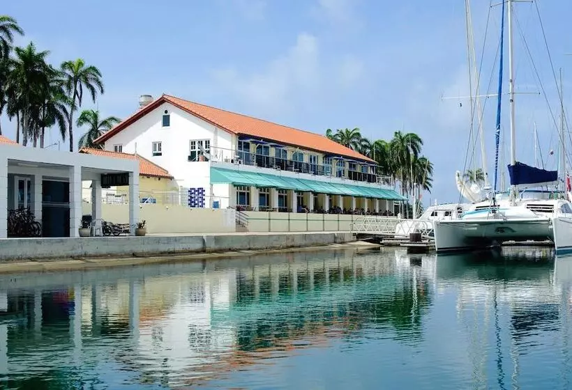 Marina Hotel At Shelter Bay