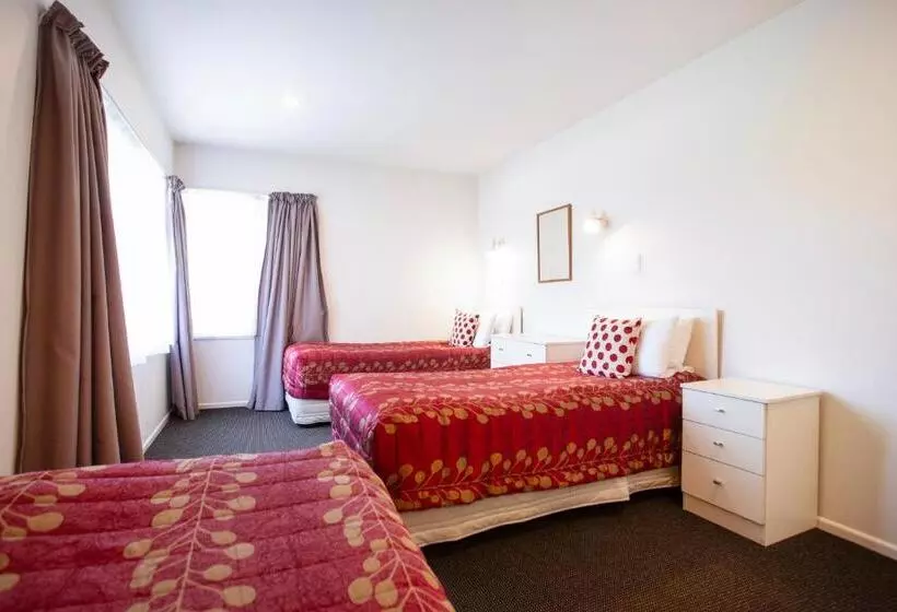 مُتل Casino Court Motor Lodge