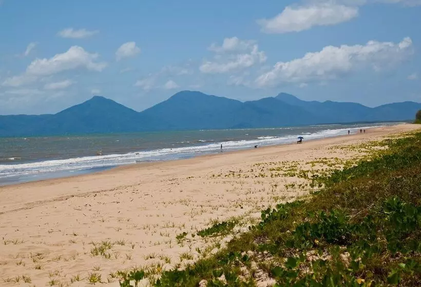 The York Beachfront Holiday Apartments