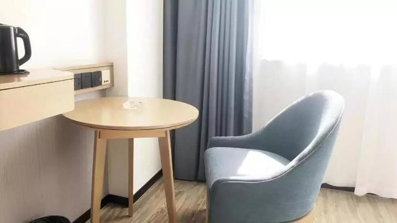 Hotelli City Comfort Inn Chibi Walking Street