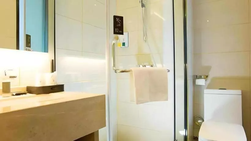 Hotelli City Comfort Inn Chibi Walking Street