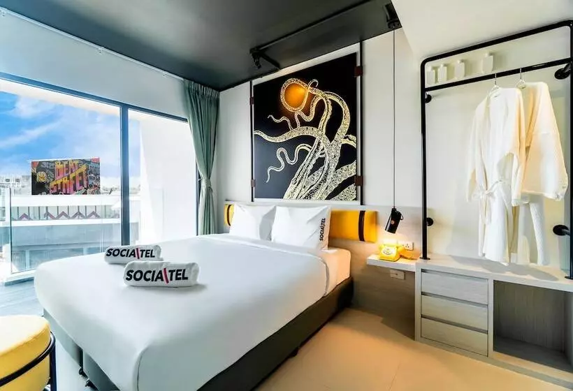 هتل Socialtel Koh Samui