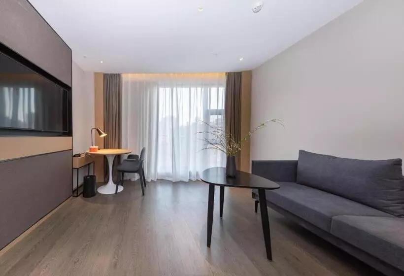 Atour Hotel Kunming International Trade Center