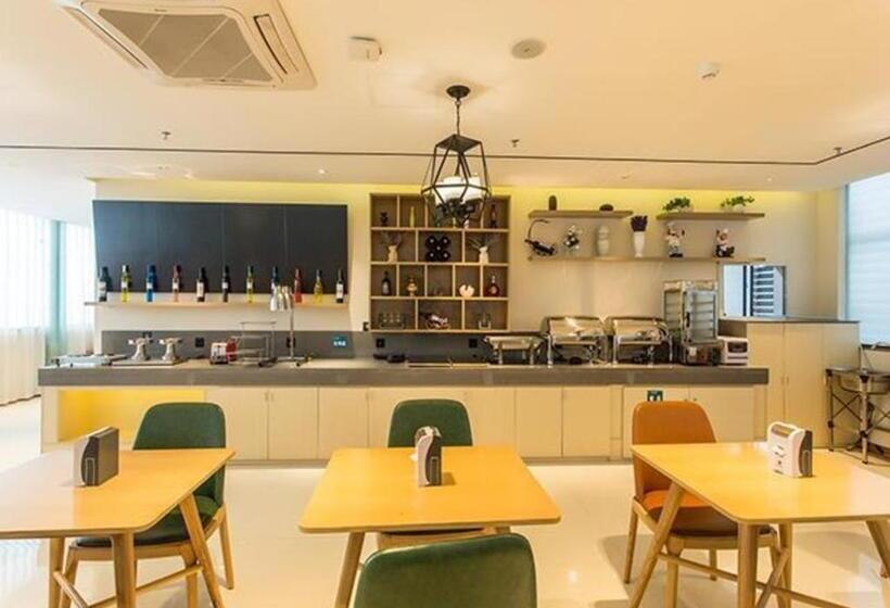 בית מלון כפרי City Comfort Inn Nanning Beihu Bei Road Metro Station