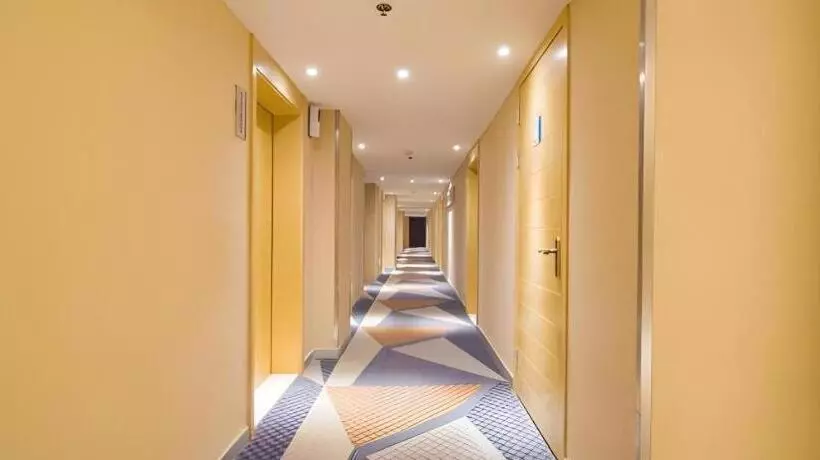 ホテル City Comfort Inn Wuhan Guanggu Jinxiulongcheng Nanhu