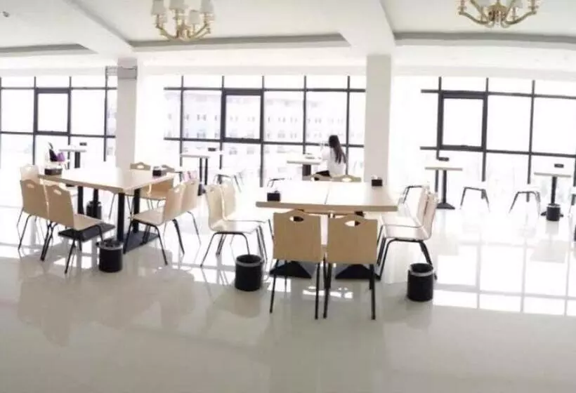 ホテル Greentree Inn Zhengzhou Xinzheng City Longhu Town Xiangyun Road Express