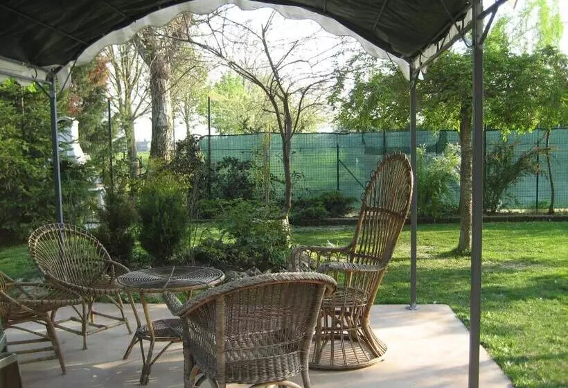 تختخواب و صبحانه Casa Tilde