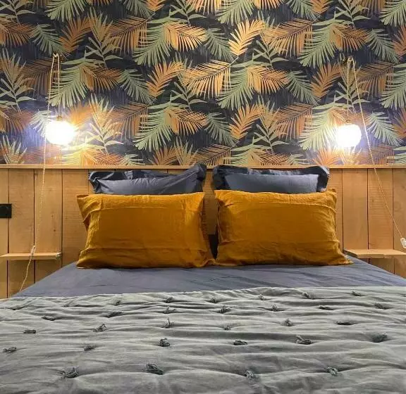 Aamiaismajoitus (B&B) Domaine De La Bigottière