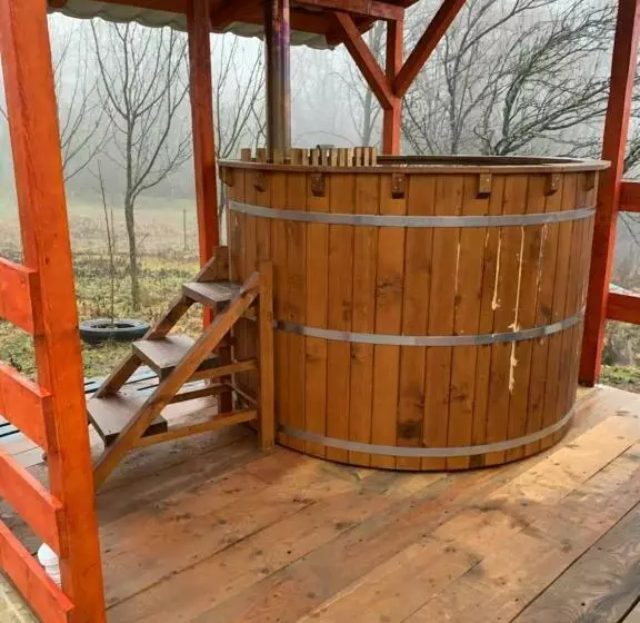 Majatalo Casa De Vacanța La Marita