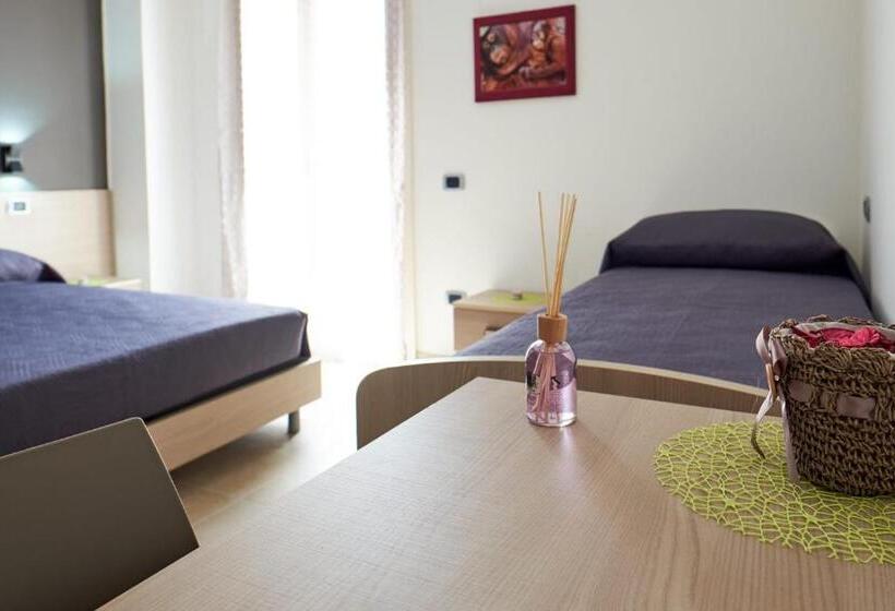 تختخواب و صبحانه Bouganville House Casa Vacanze