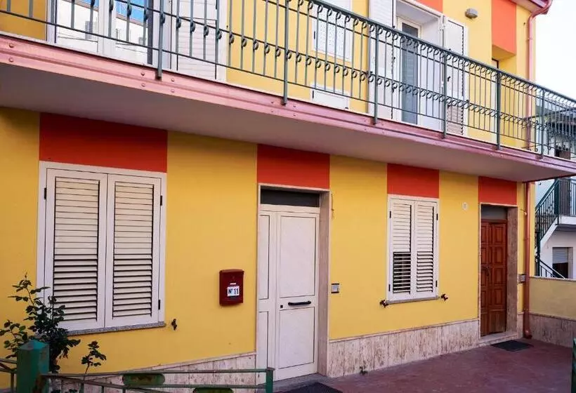 ベッドアンドブレックファースト Bouganville House   Casa Vacanze