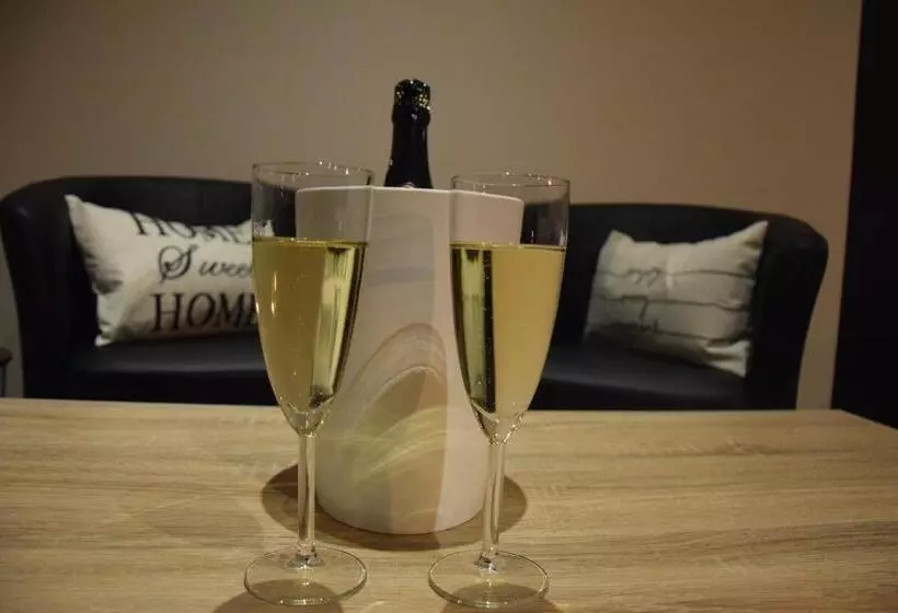 ベッドアンドブレックファースト Au Fil De L’ô