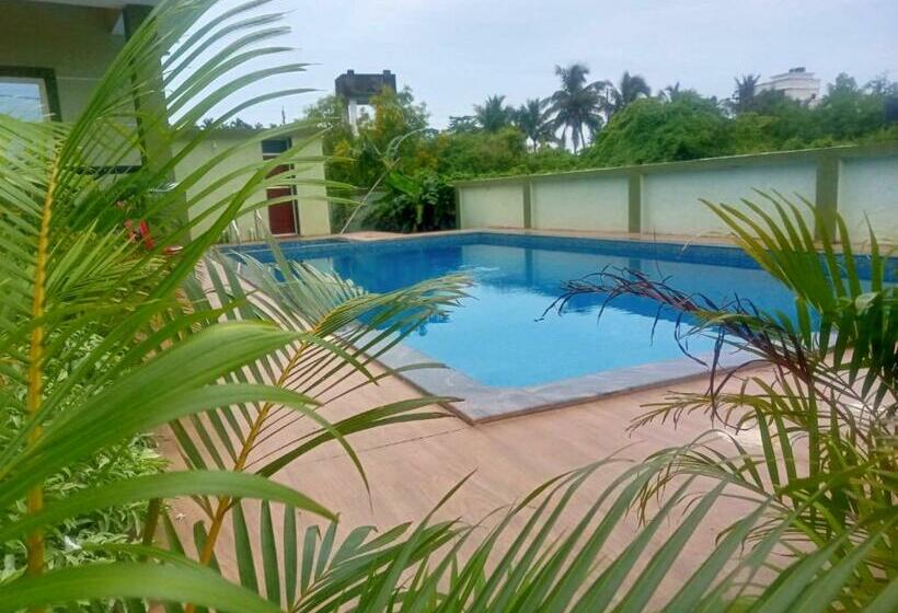 ホテル Beach Haven Nagaon Beach