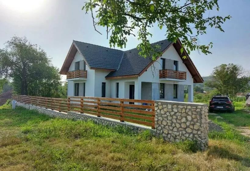 ペンション Eco Familia