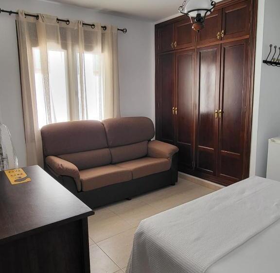 پانسیون Habitaciones Martín