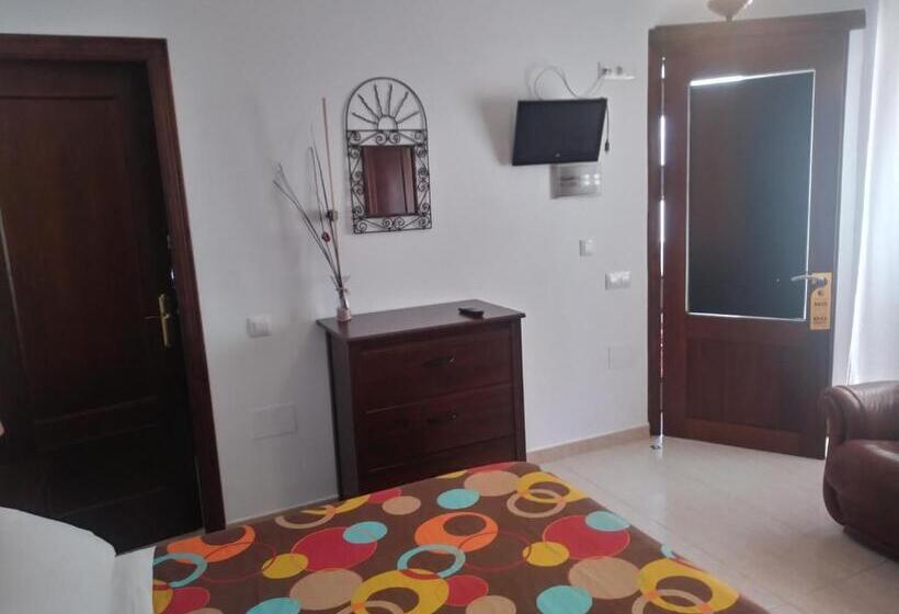 پانسیون Habitaciones Martín