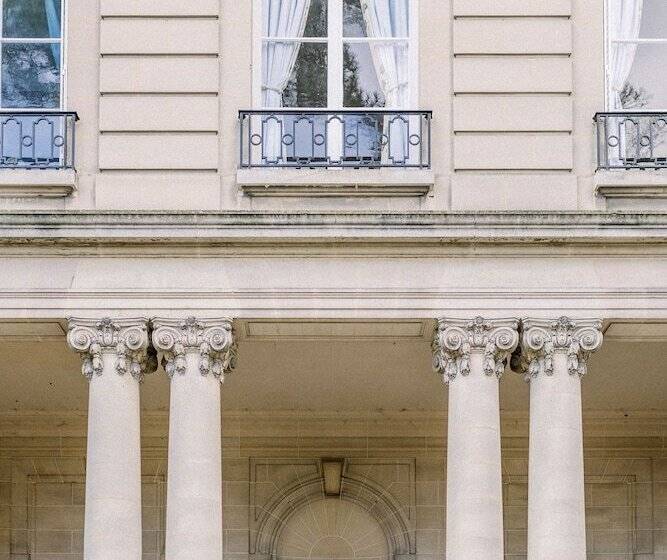 פנסיון Château Du Prieuré évecquemont