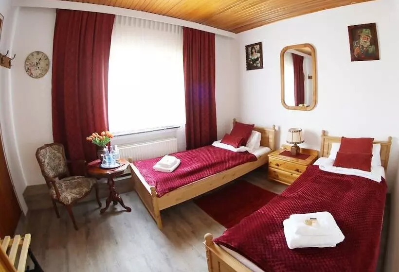 Majatalo Zum Burgkeller