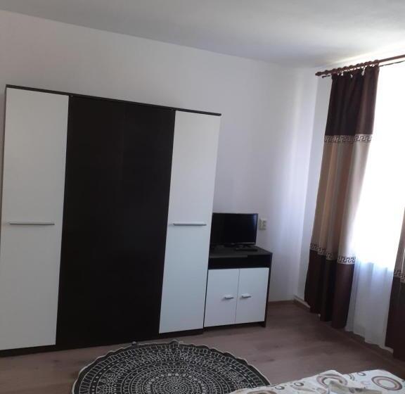 Pensiunea Narcisa Cu Ciubar