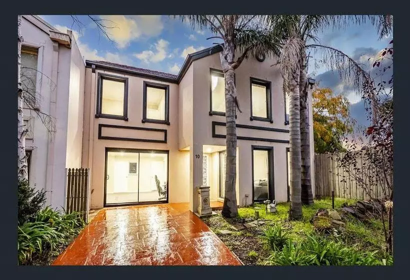 Aamiaismajoitus (B&B) Ange S Bnb   Self Contained Unit With Ensuite